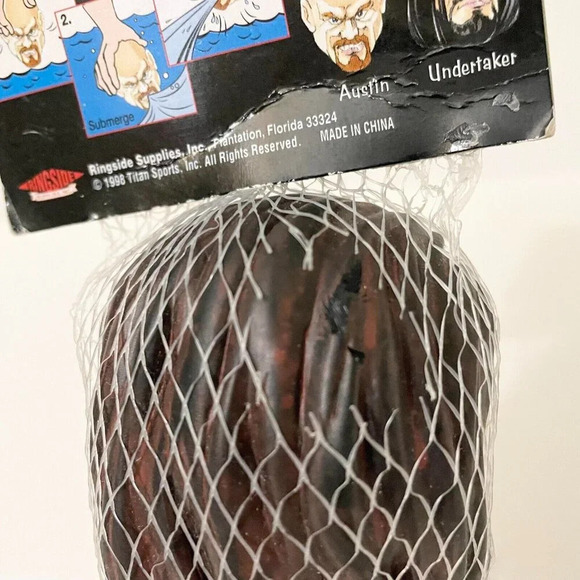 Vtg 1998 WWF Undertaker Ringside Supplies Squirt Head Attitude Flaws - Picture 7 of 13